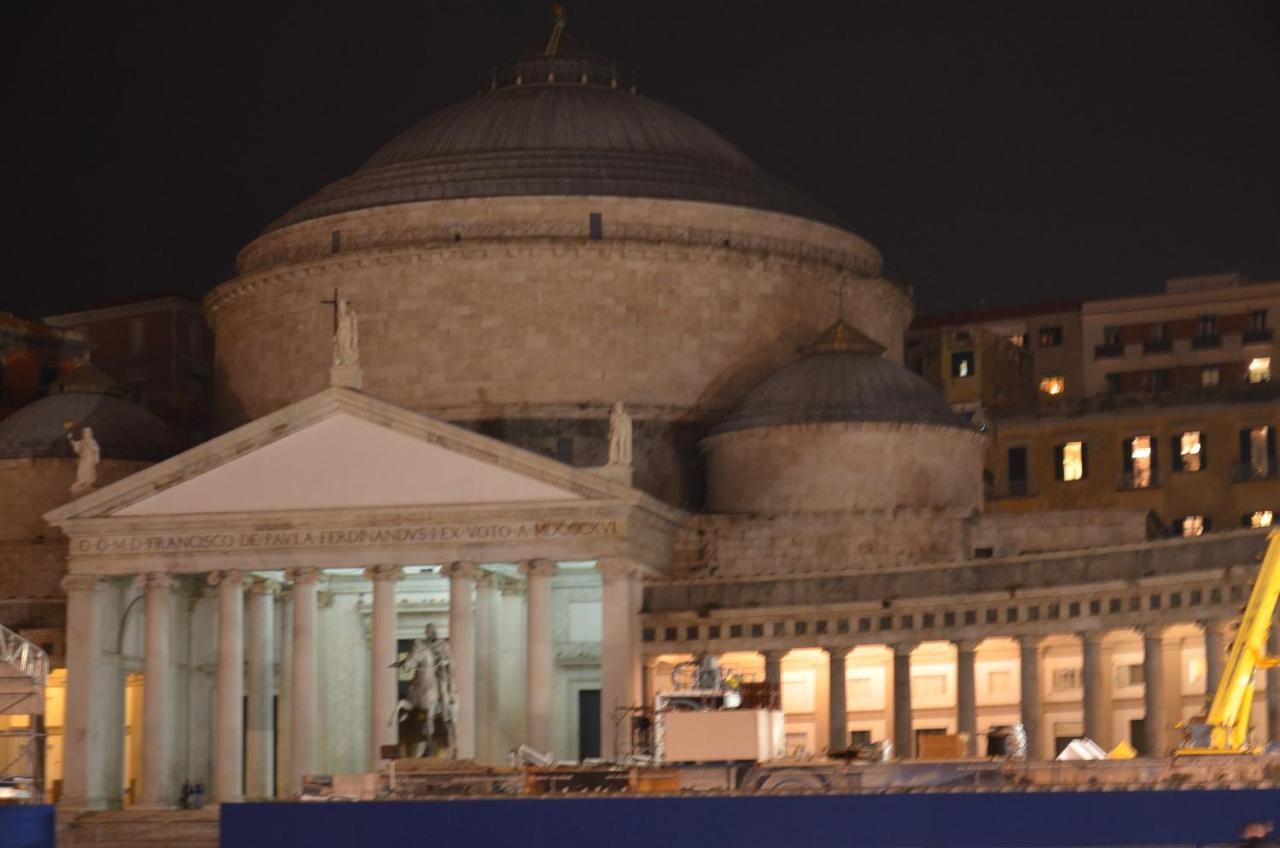 La Casa Spagnola Napoli Exterior foto