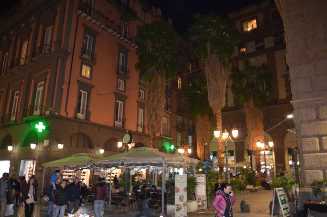 La Casa Spagnola Napoli Exterior foto