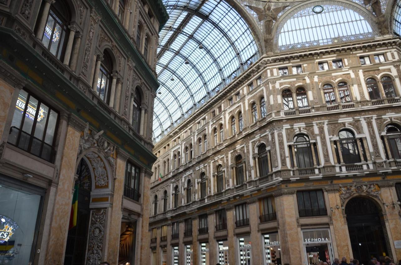 La Casa Spagnola Napoli Exterior foto