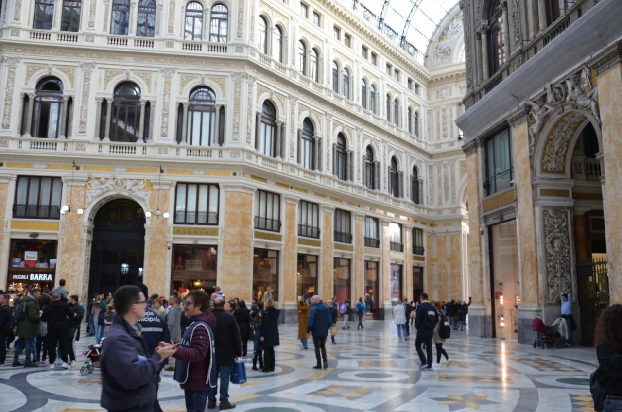 La Casa Spagnola Napoli Exterior foto